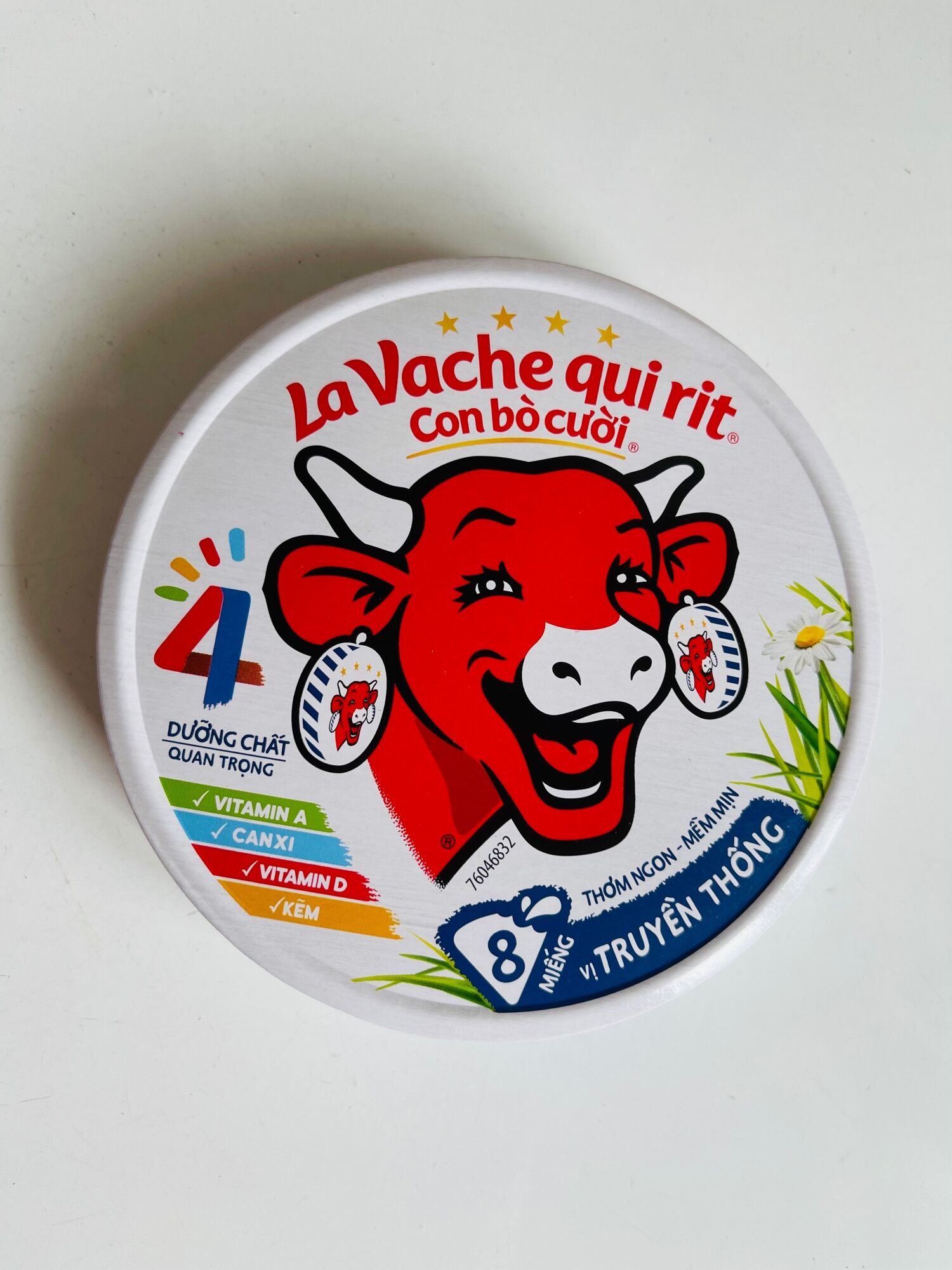 HCM2 HỘP PHÔ MAI CON BÒ CƯỜI 8 MIẾNG VỊ TRUYỀN THỐNG 122GR