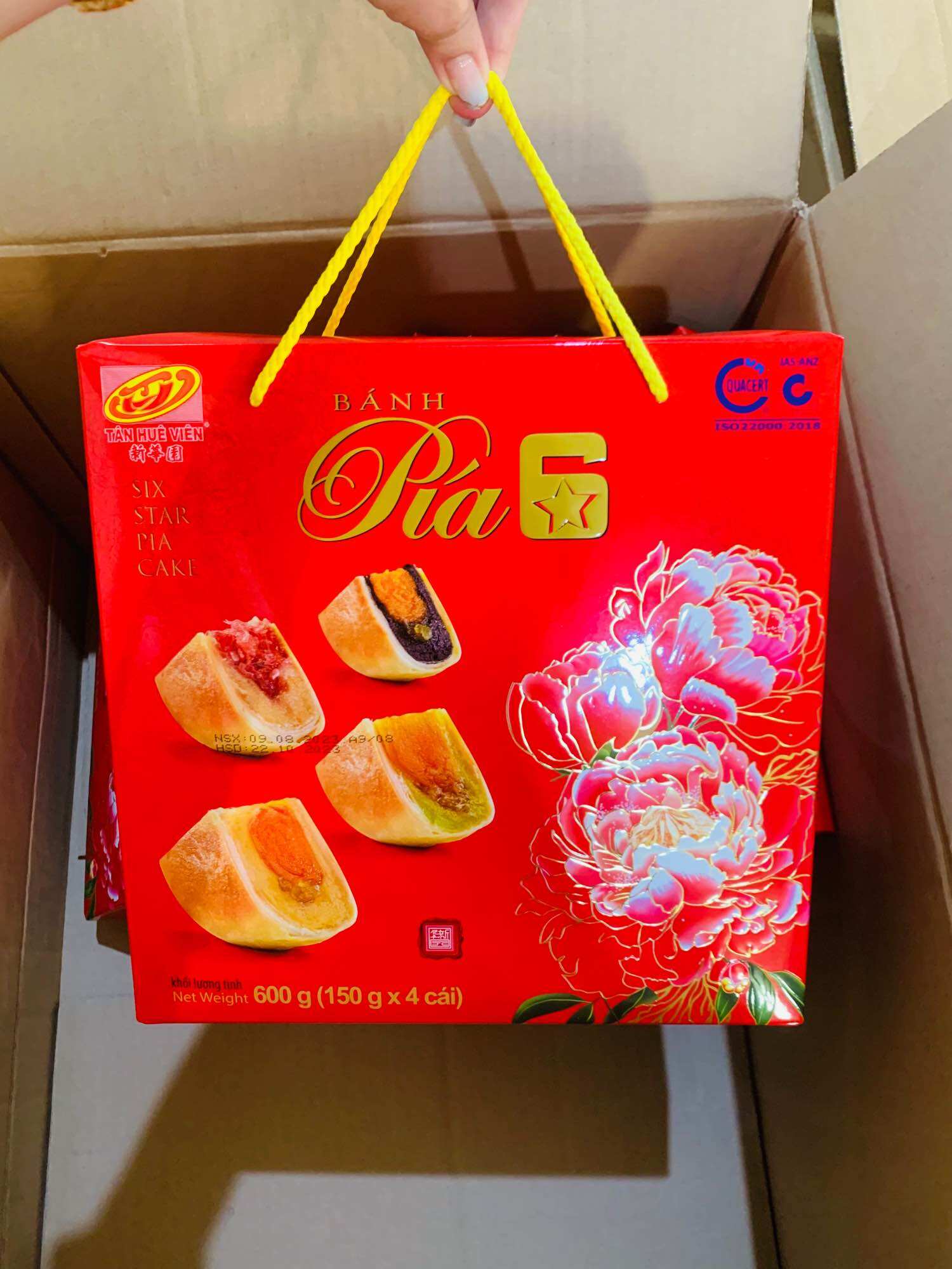 Bánh pía 6* tân huê viên