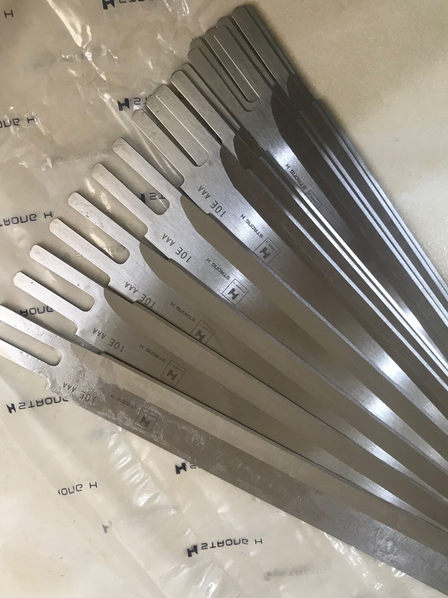 Dao cắt vải Stroong-H 10inch