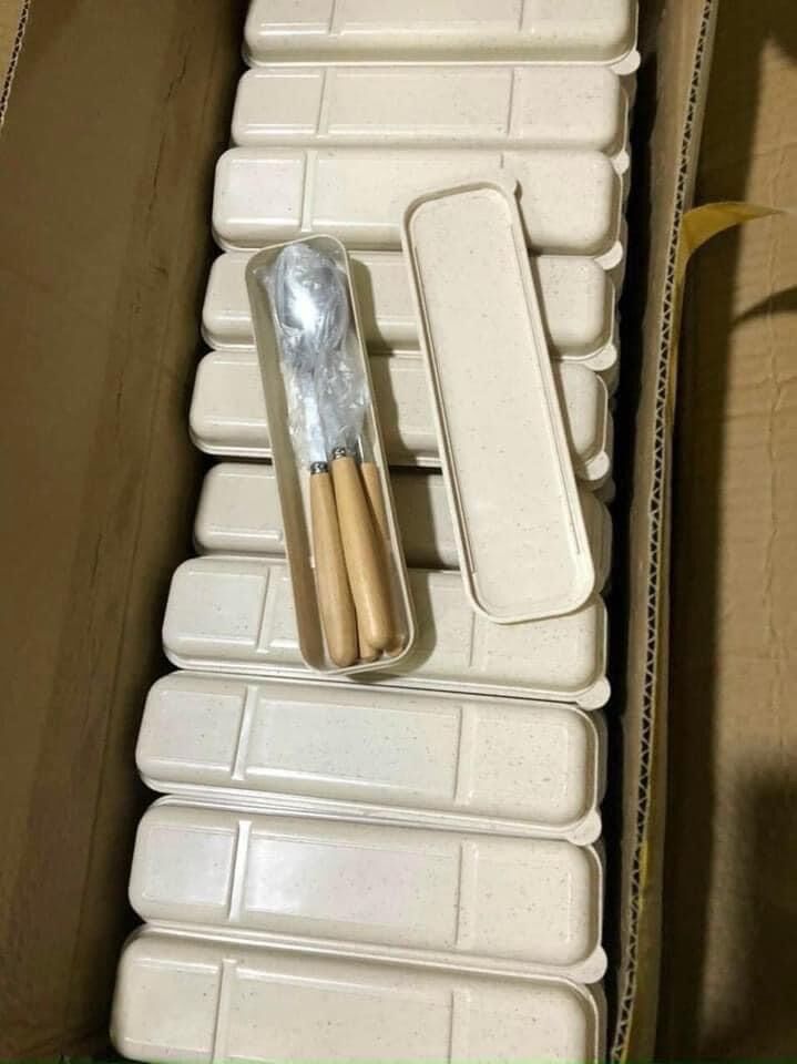 Bộ đũa thìa dĩa inox kèm hộp đựng