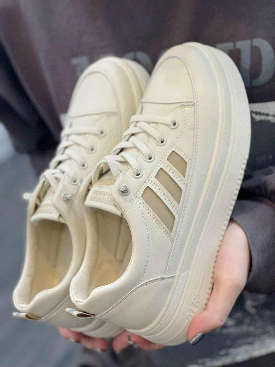 giầy thể thao sneaker không buộc dây, đế cao