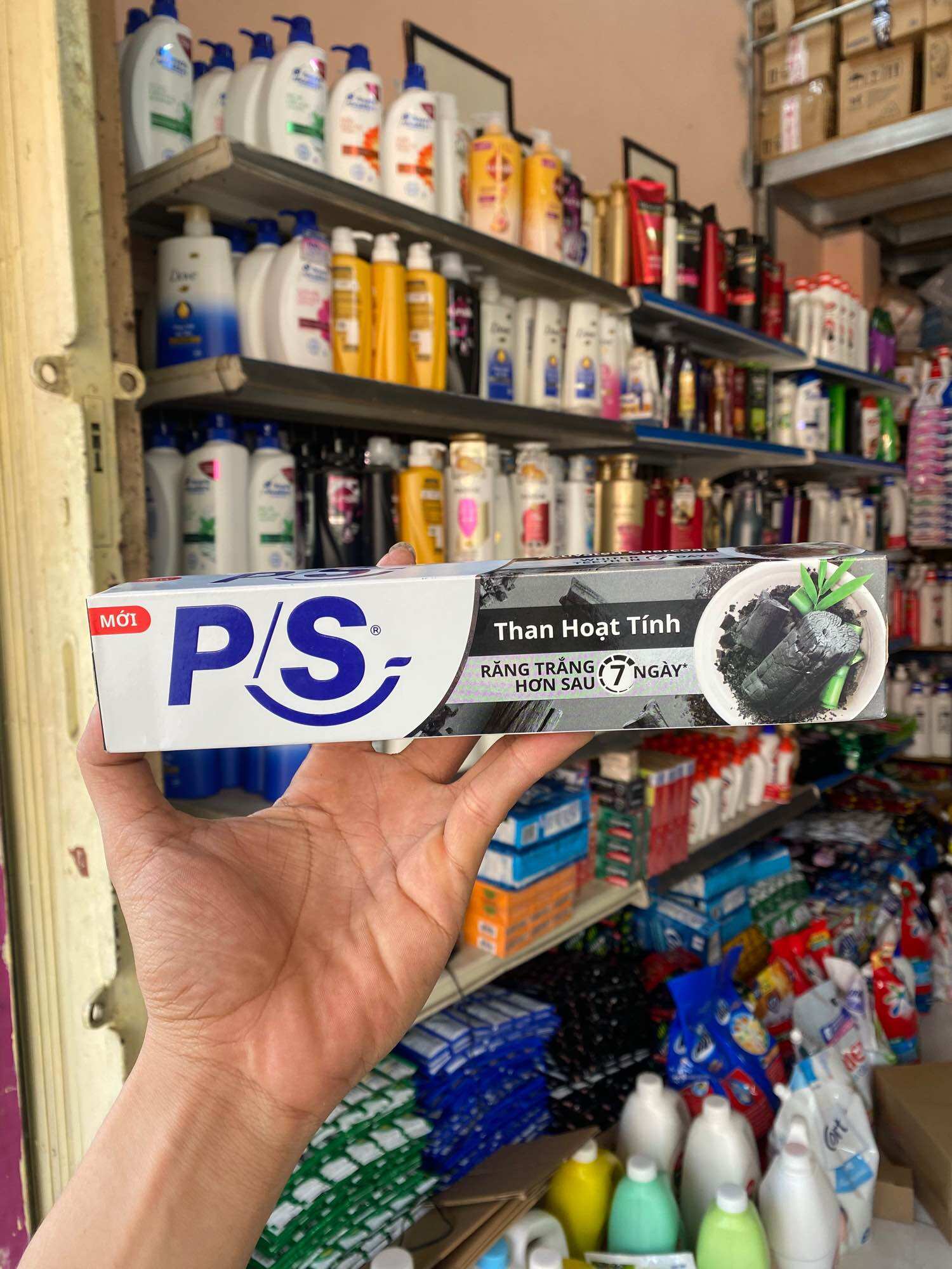 Kem đánh răng P/s than hoạt tính 230g
