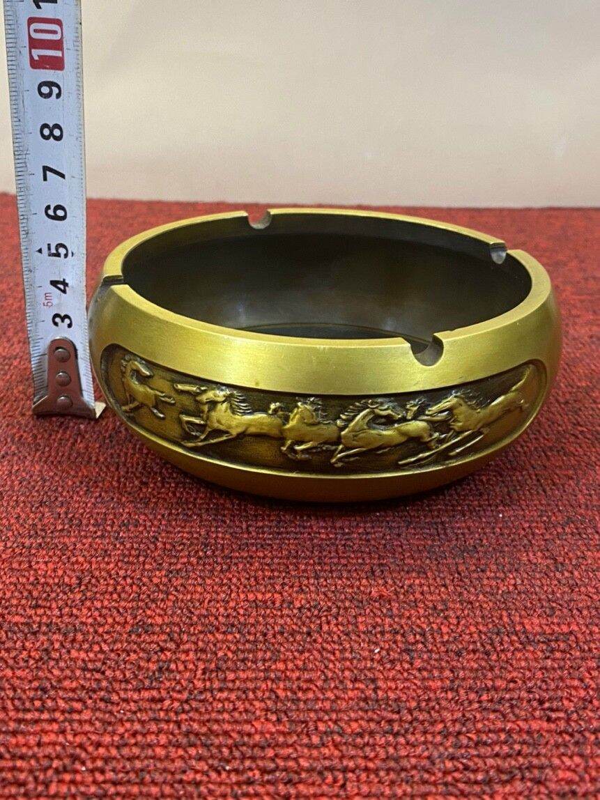 Gạt tàn đồng