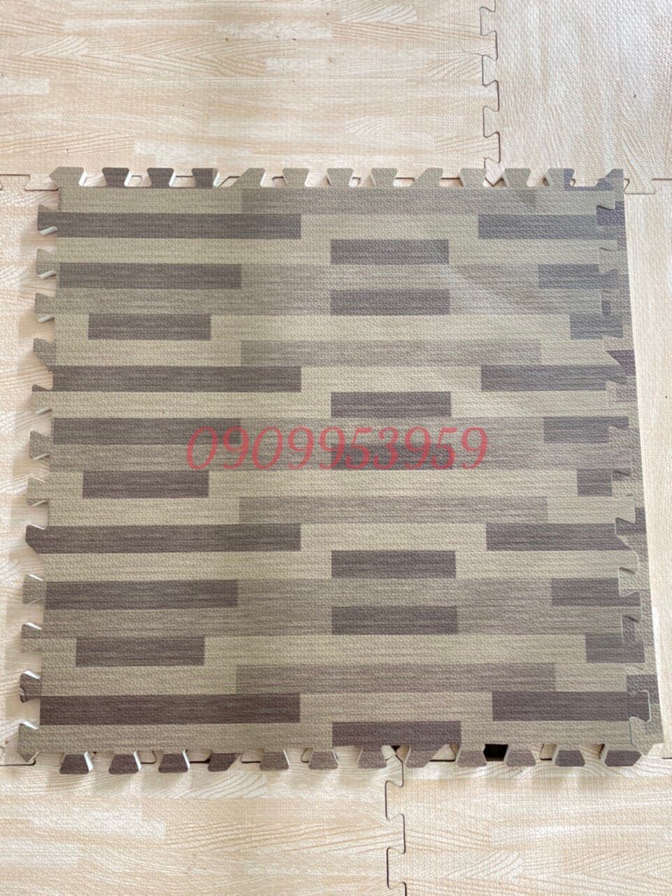 Thảm xốp lót sàn vân gỗ 60×60×1cm
