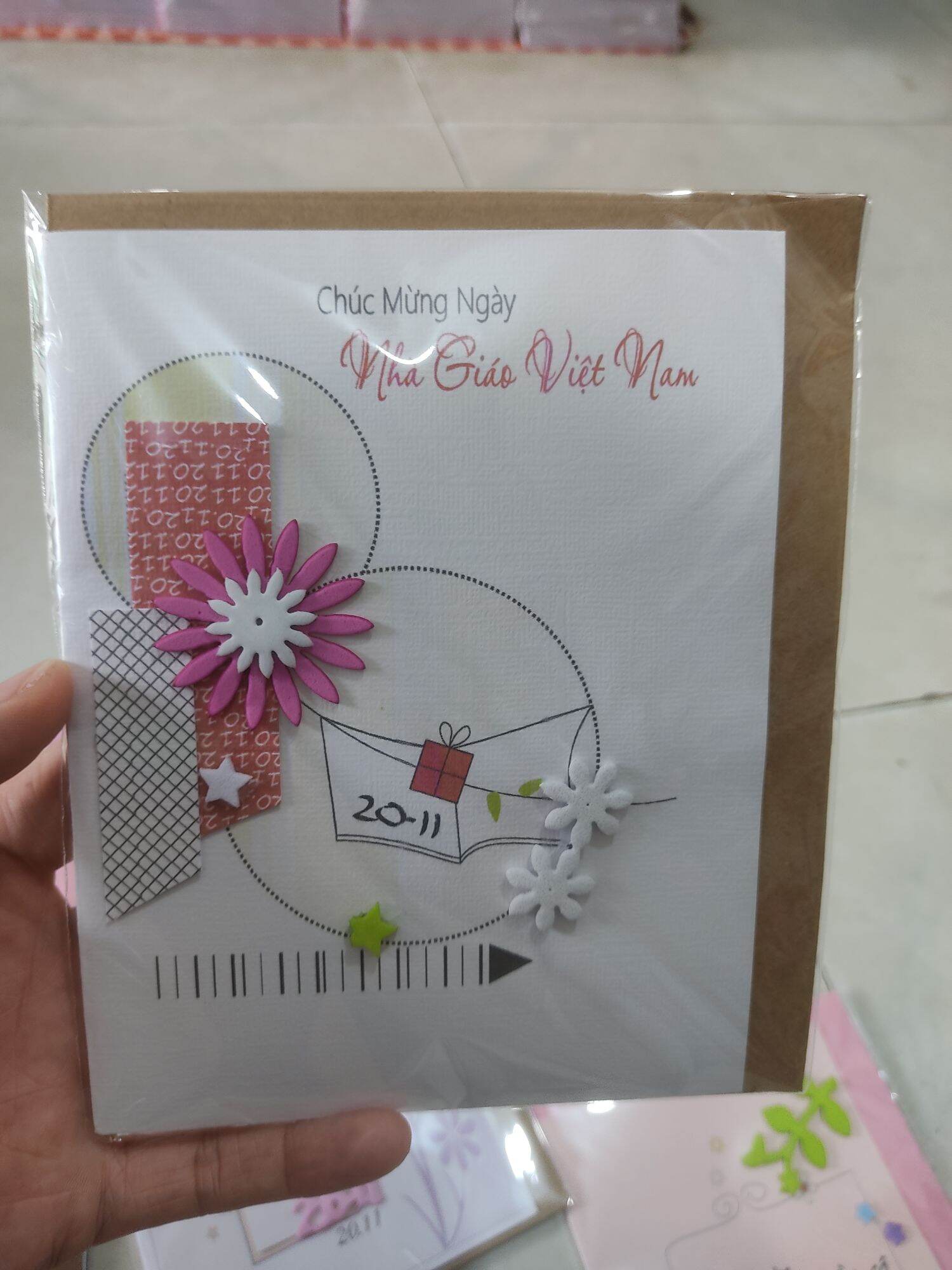 3 cái thiệp chúc 20.11 handmade