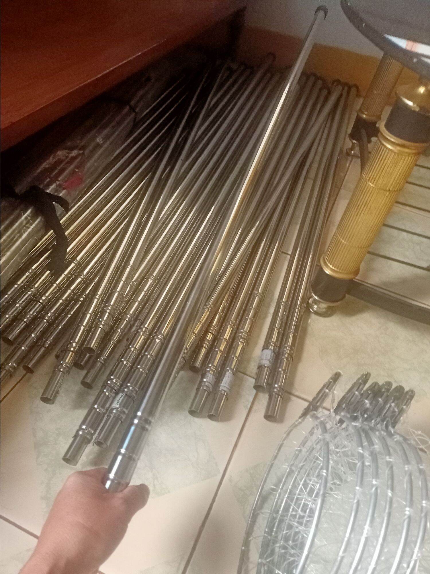 sào inox 6m rút ngắn được còn 1,4m