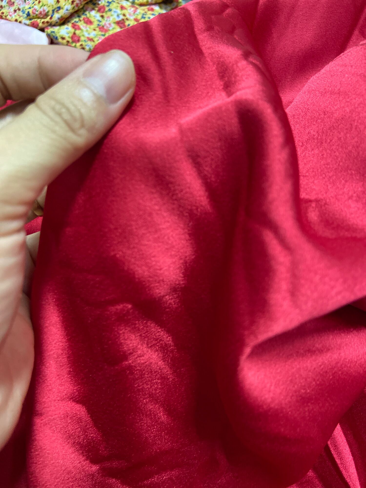 2m vải satin đỏ mềm mịn co giản khổ 1m5