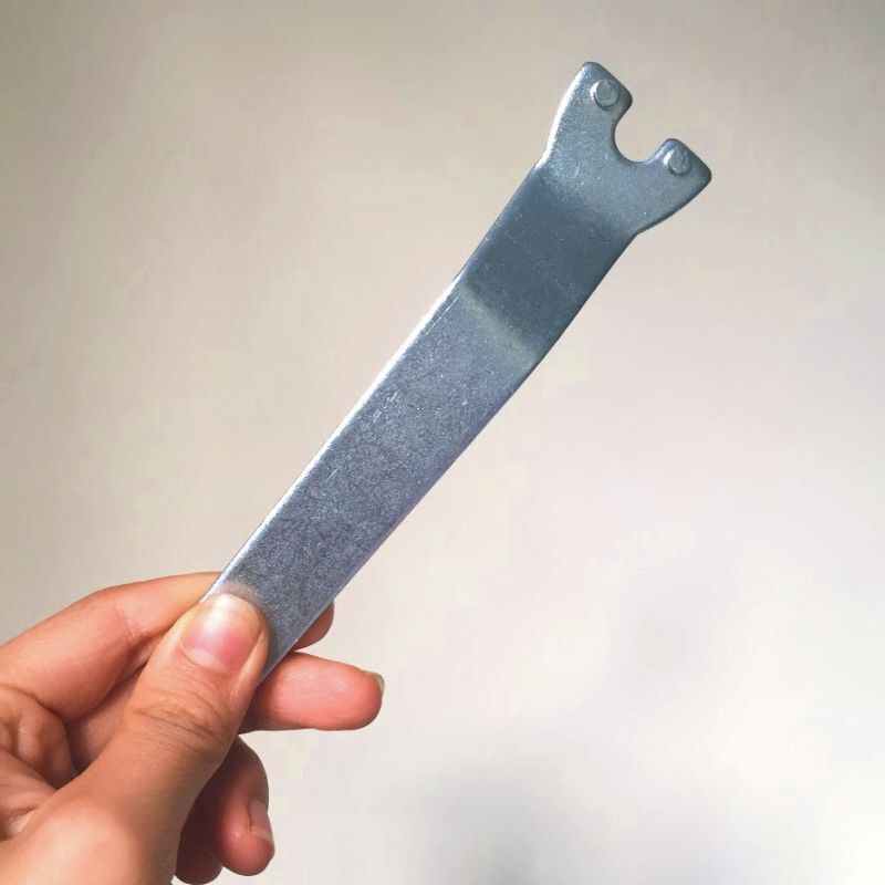 Dụng Cụ Mở Máy Cắt
