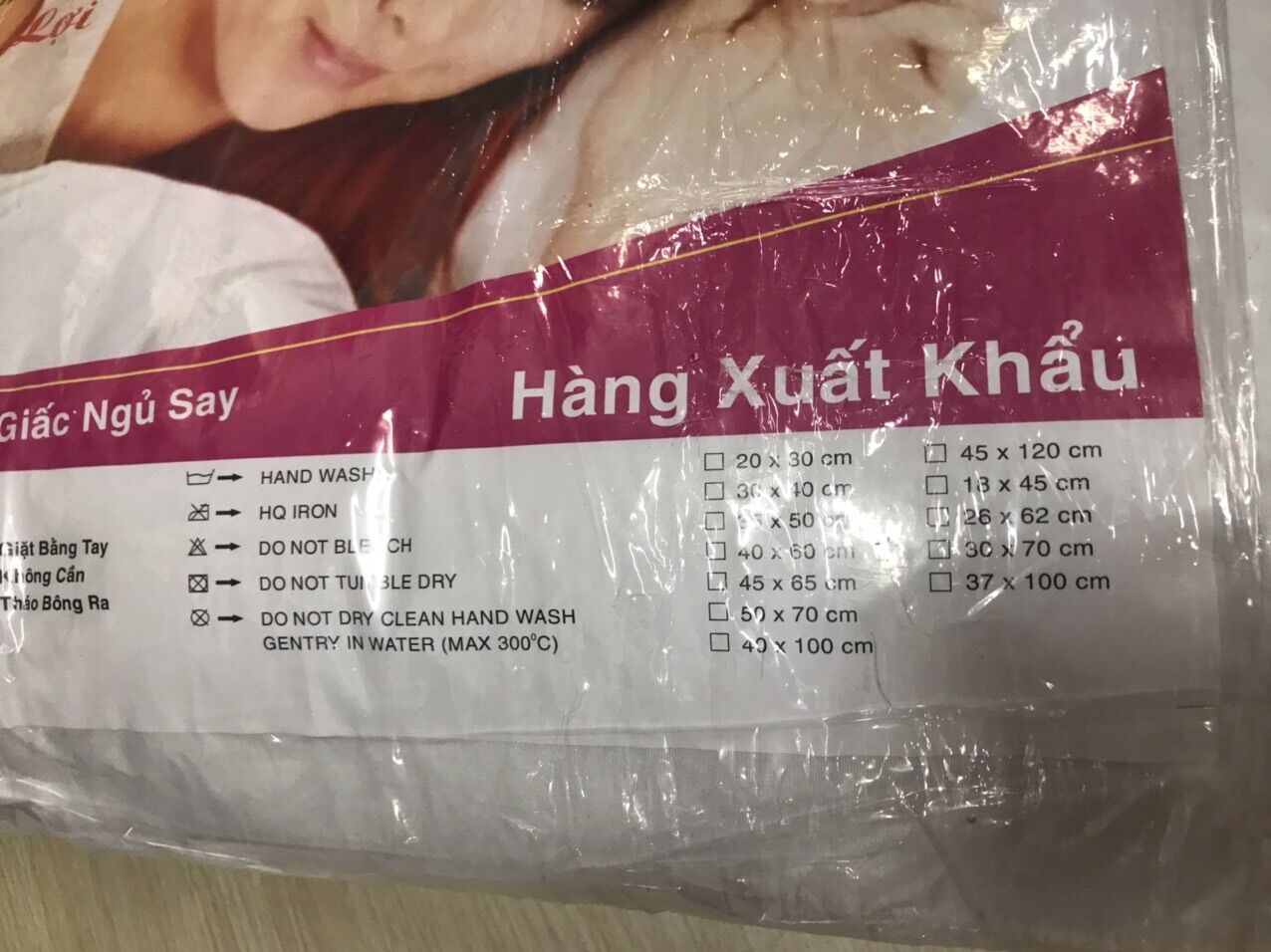 Gối cưới màu đỏ hỷ siêu đẹp