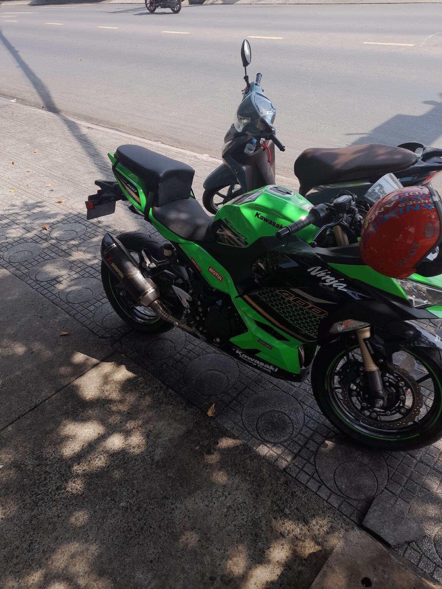 yên phụ z1000