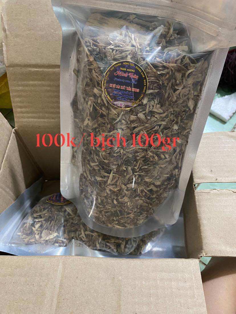 Xông trầm hàng xỉa. Miếng loại 1