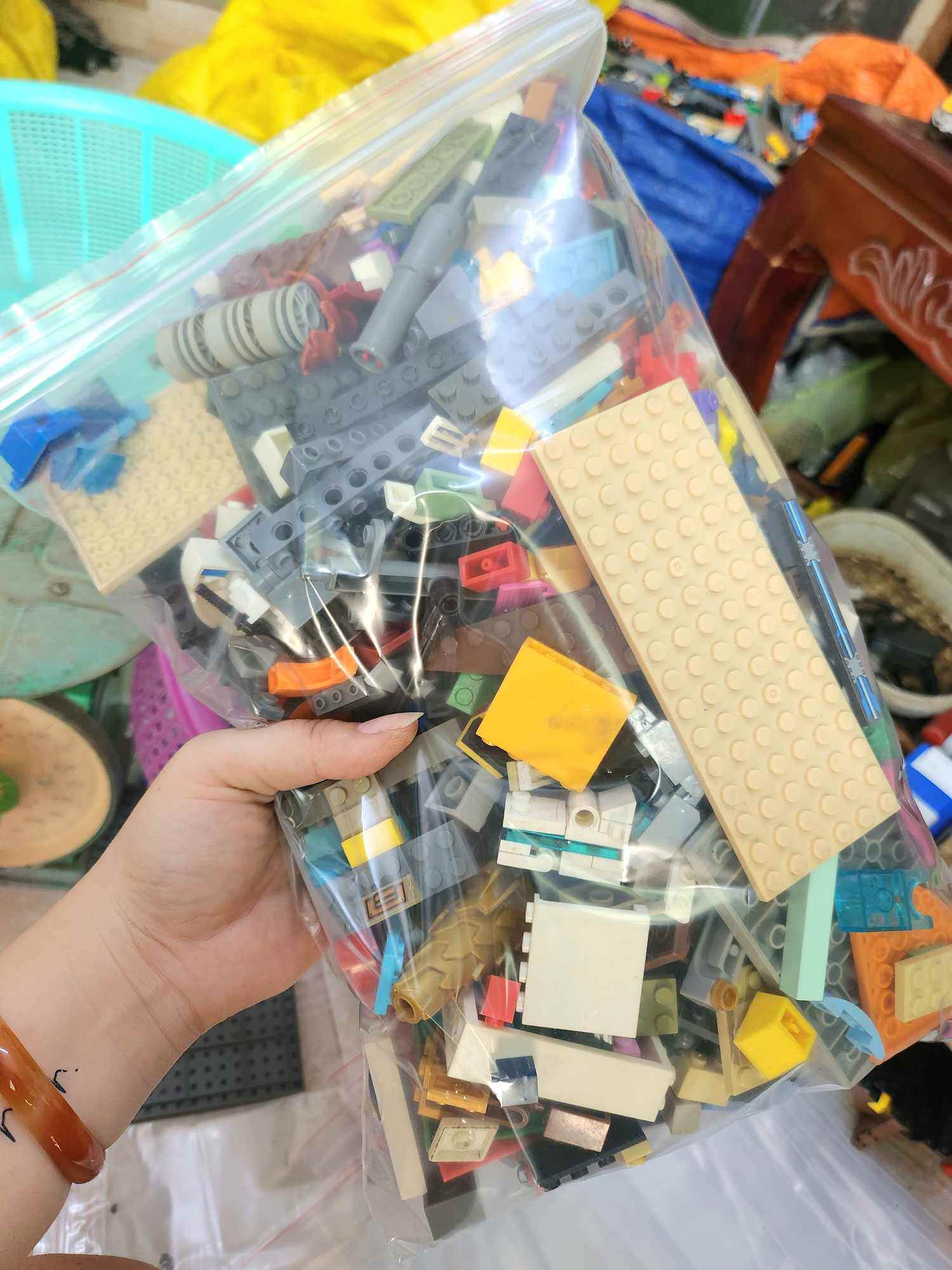 thanh lý 1kg LEGO NON vệ sinh SƠ