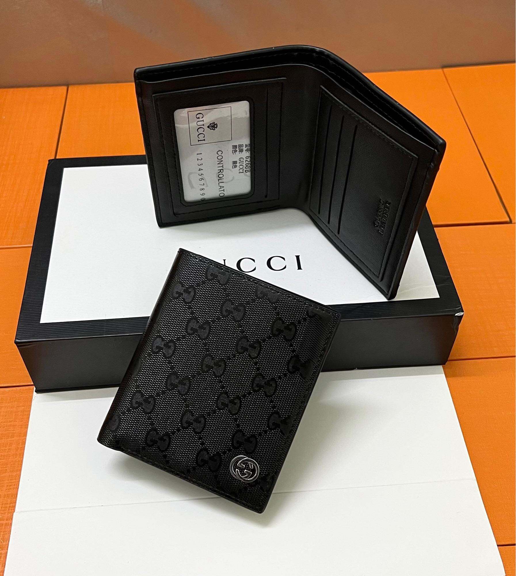 Ví đứng nam gucci fullbox, chất liệu da mềm mịn không bong tróc da