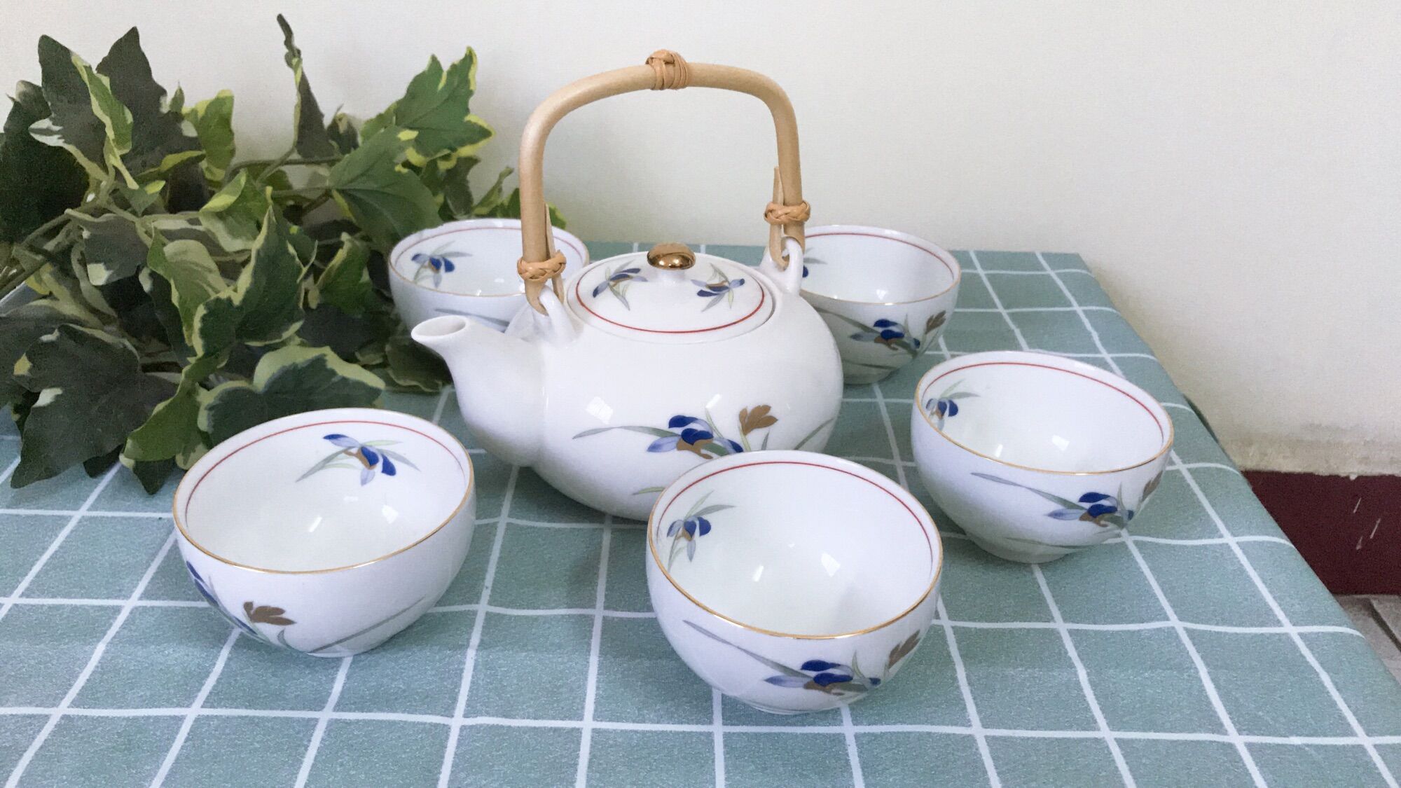 Bộ ấm trà gốm sứ Nhật - Hàng sưu tầm, men sứ mỏng đẹp