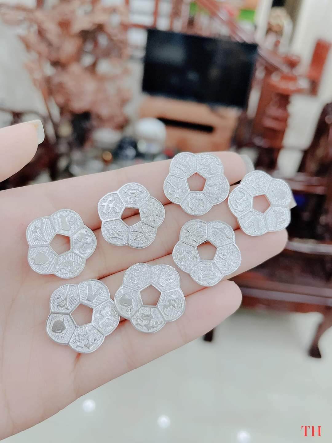 Đồng bạc cạo gió