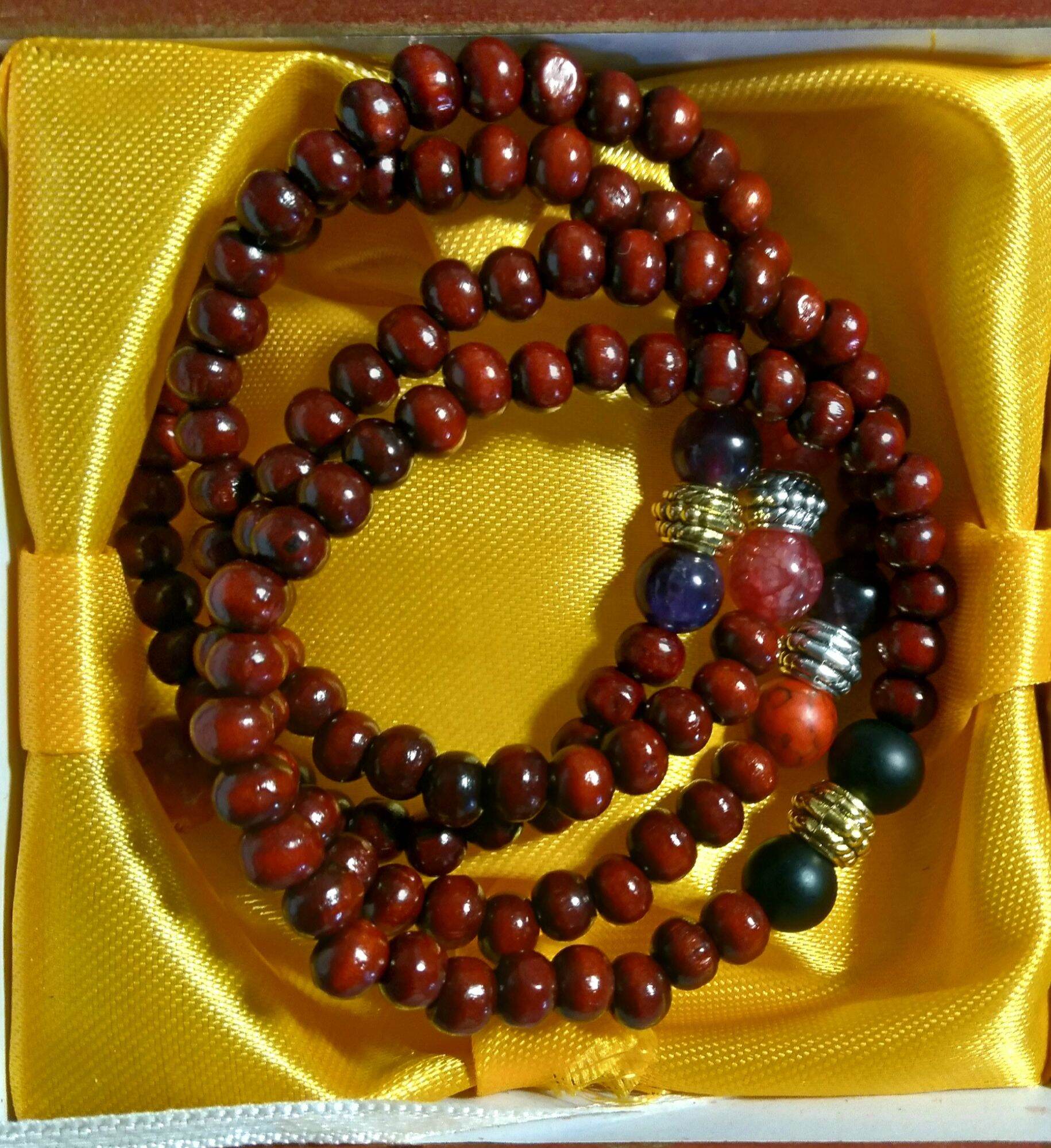 Vòng chuỗi hạt phong thủy