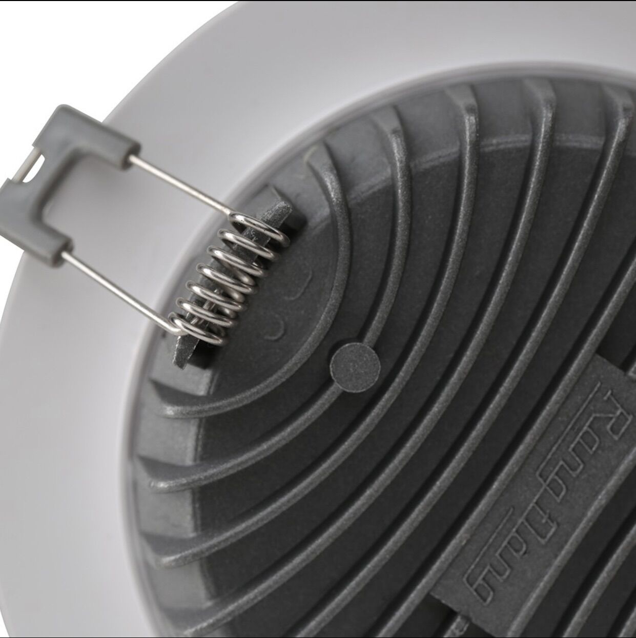 Đèn LED Downlight âm trần Rạng Đông AT10(viền vàng) 90/7W ( đổi màu đế nhôm)