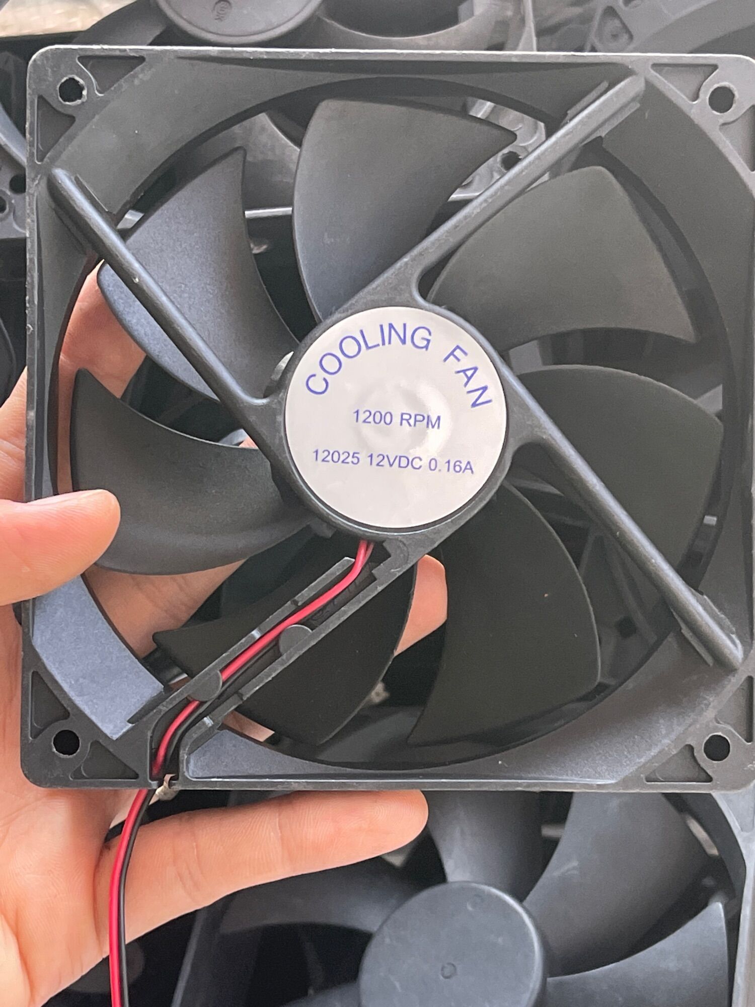Quạt 12V fan 12x12x2.5cm (dòng dưới 0.2A có jack cắm)