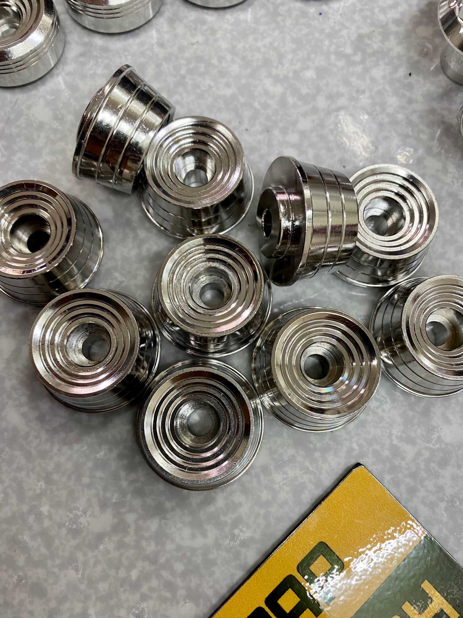 1 cặp gù inox 304 salaya gắn click vario ab v.v...