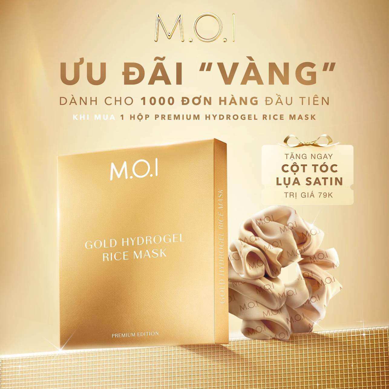 MẶT NẠ GẠO VÀNG PREMIUM BY M.O.I HỒ NGỌC HÀ HỘP 3 MIẾNG 1 HỘP TẶNG CỘT TÓC . MUA 2 HỘP TẶNG 1 MINI TẨY TRANG MOI Y HÌNH . CẤP ẨM , TRẮNG SÁNG , TRẺ HÓA DA .
