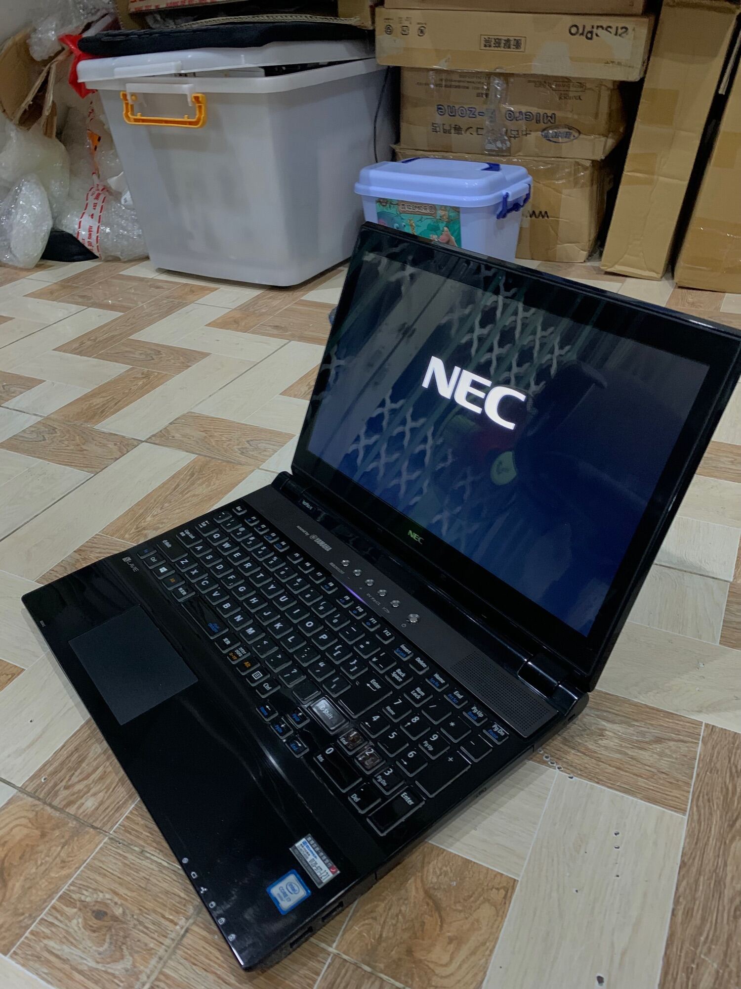 Nec lavie