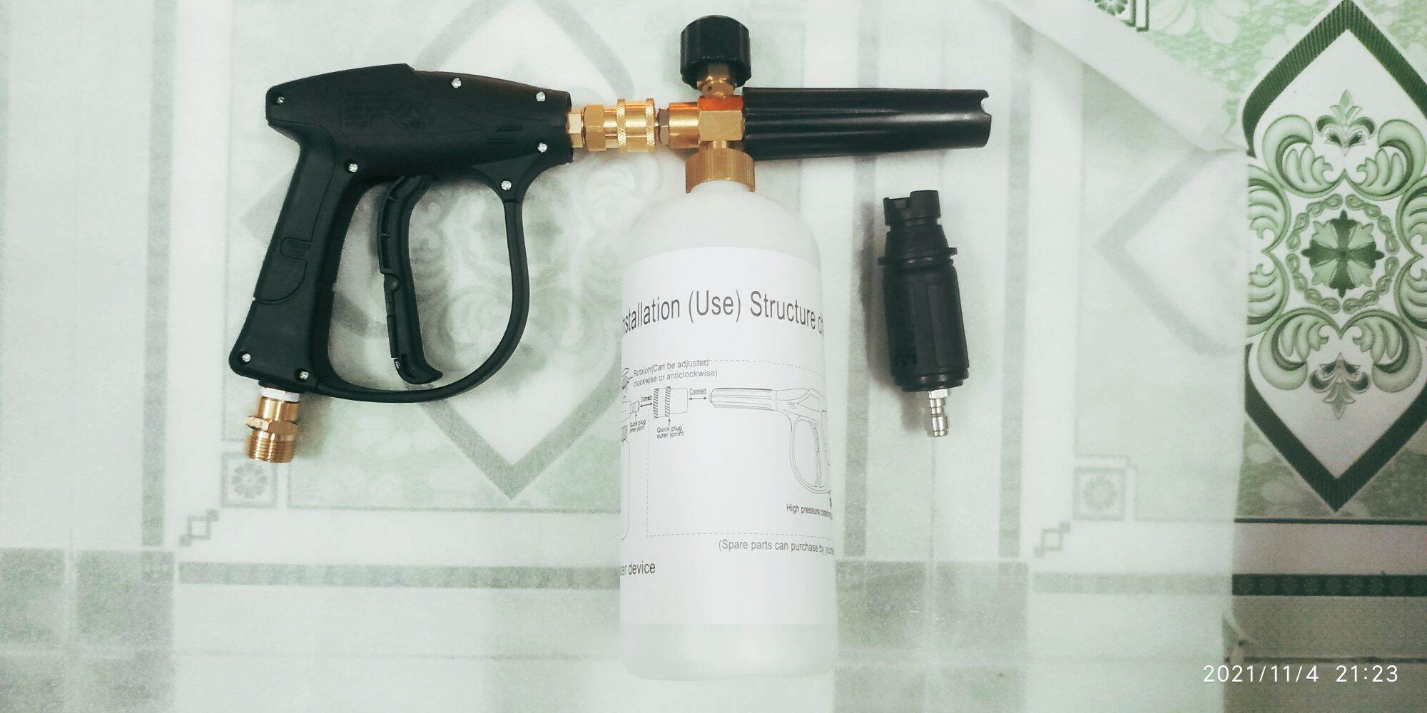 combo súng xịt rửa xe và bình phun bọt tuyết 1lit .