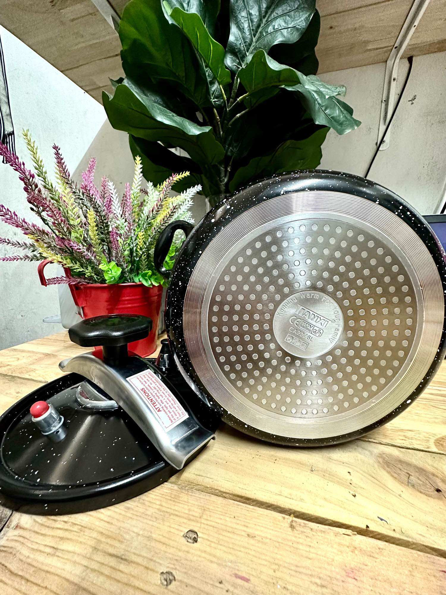 Nồi áp suất Tianxi 6L (dùng được bếp từ)