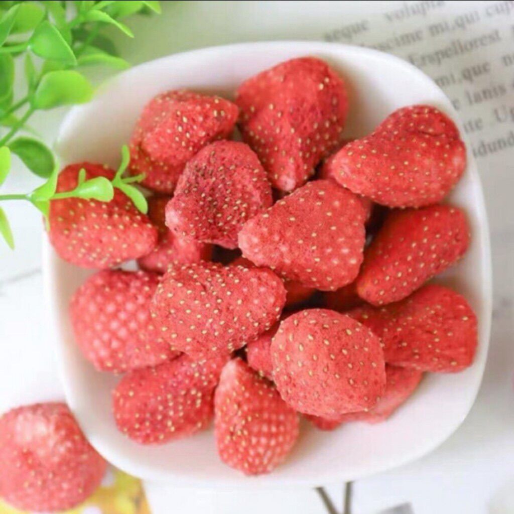 Dâu tây sấy giòn ít đường 100g
