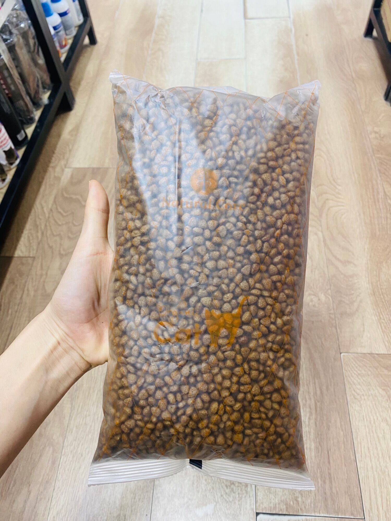 THỨC ĂN HẠT NATURAL CORE - hạt cho mèo vị gà cá hồi