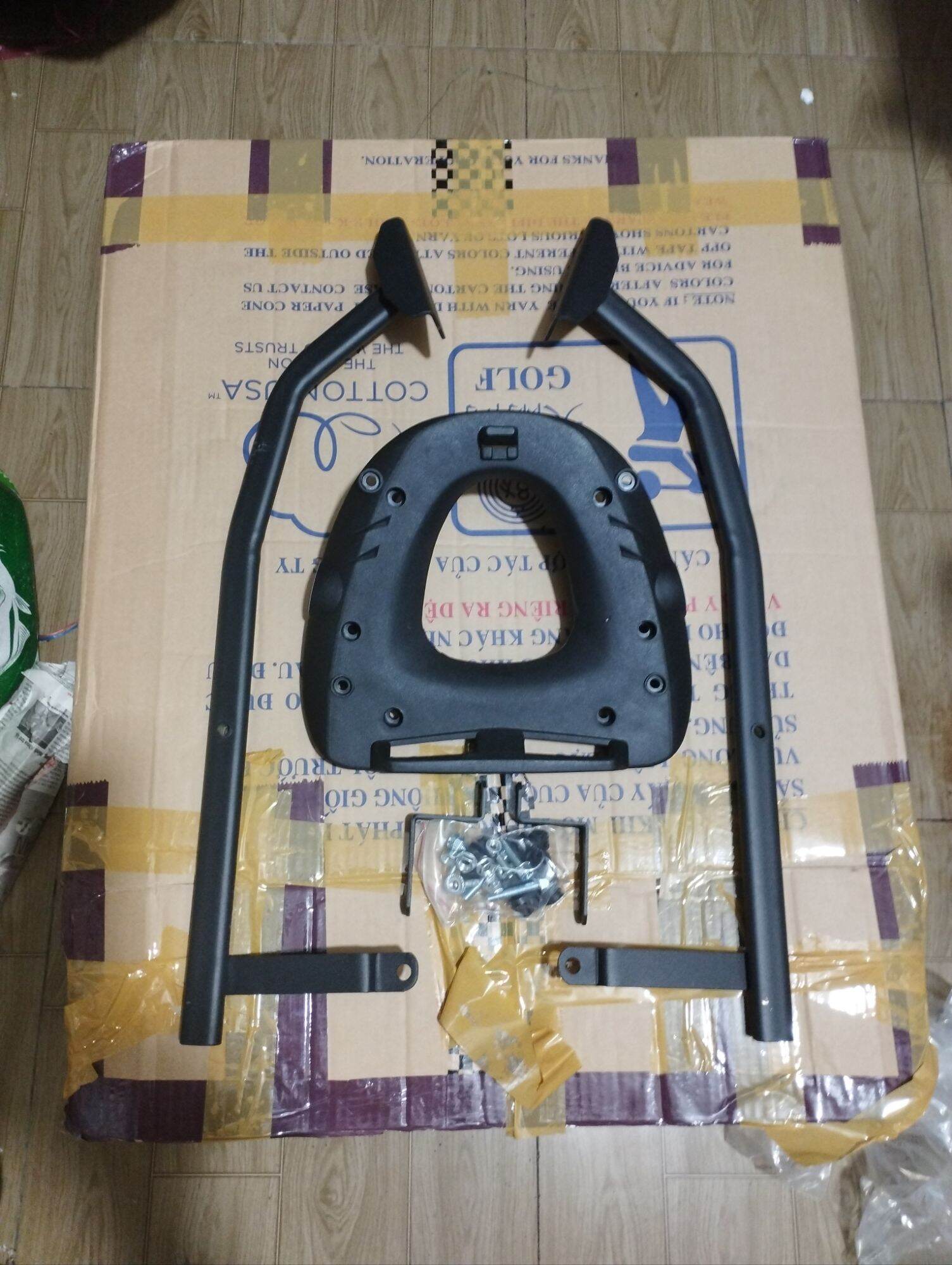 Cảng sau givi hrc wave nhỏ 2004