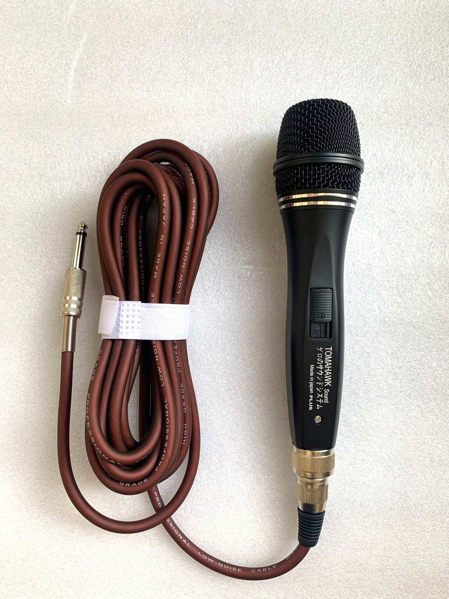 Made in Japan - Mic karaoke Tomahawk plus đuôi mic có chuôi vặn ren giúp loại bỏ tạp âm
