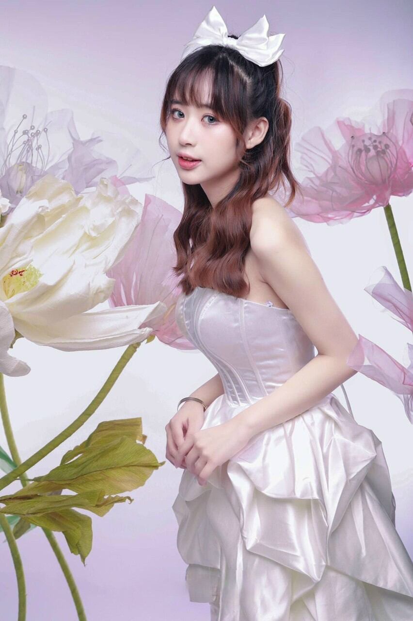 ĐẦM XÒE CUP BÍ