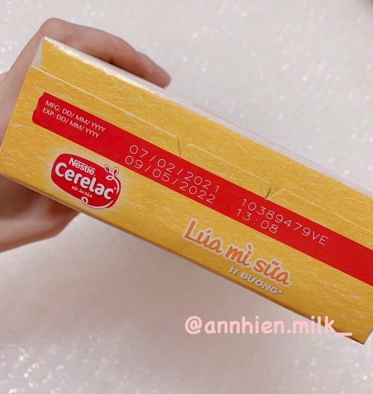 [Hình thật] Bột ăn dặm Nestle Cerelac lúa mì sữa - hộp 200g