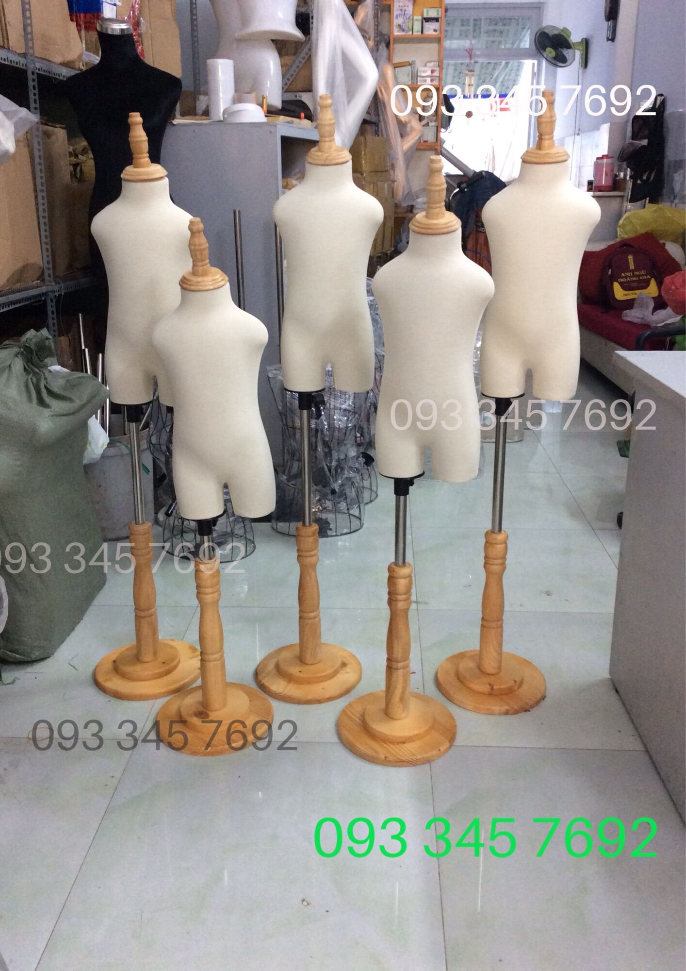 Manocanh em bé 1-2 tuổi chân gỗ