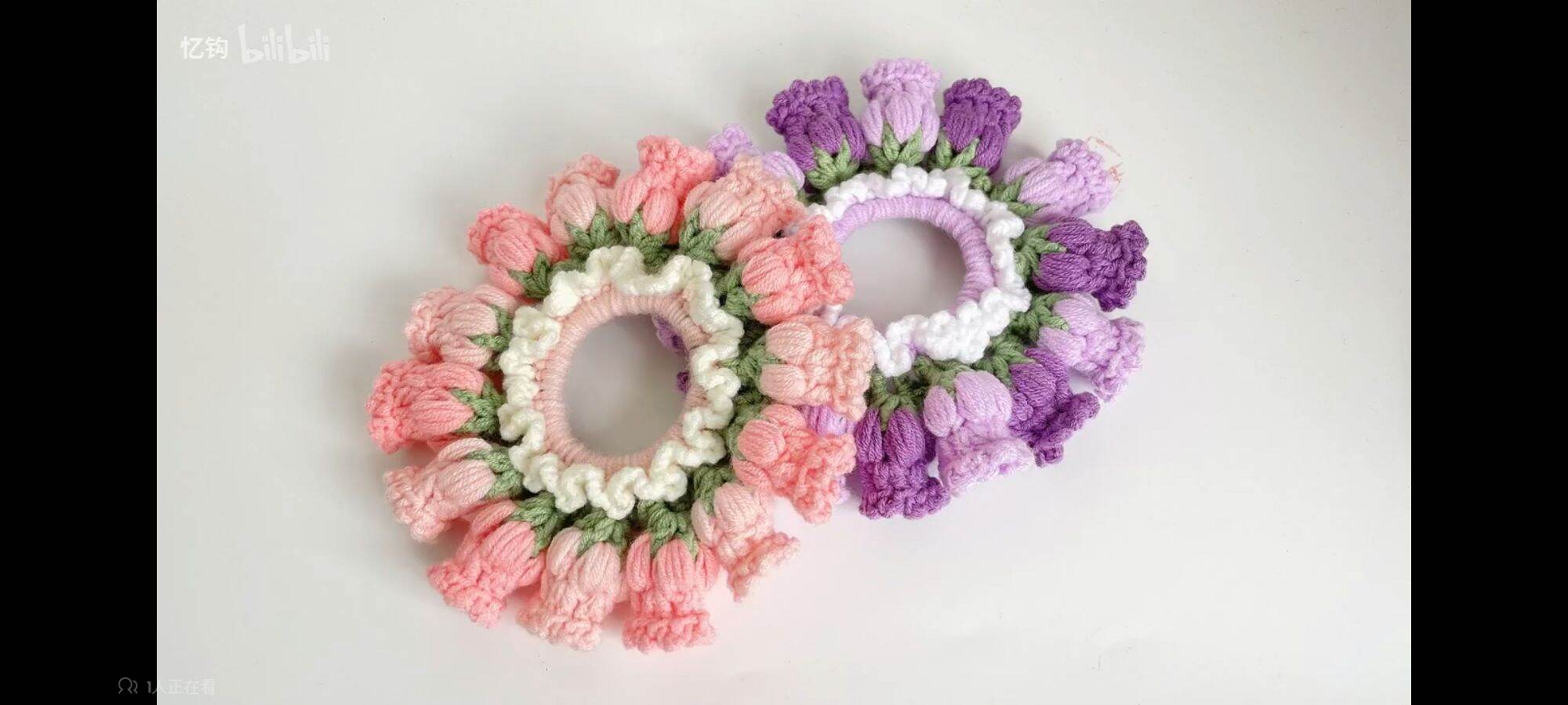 Dây cột tóc scrunchie hoa linh lan bằng len handmade