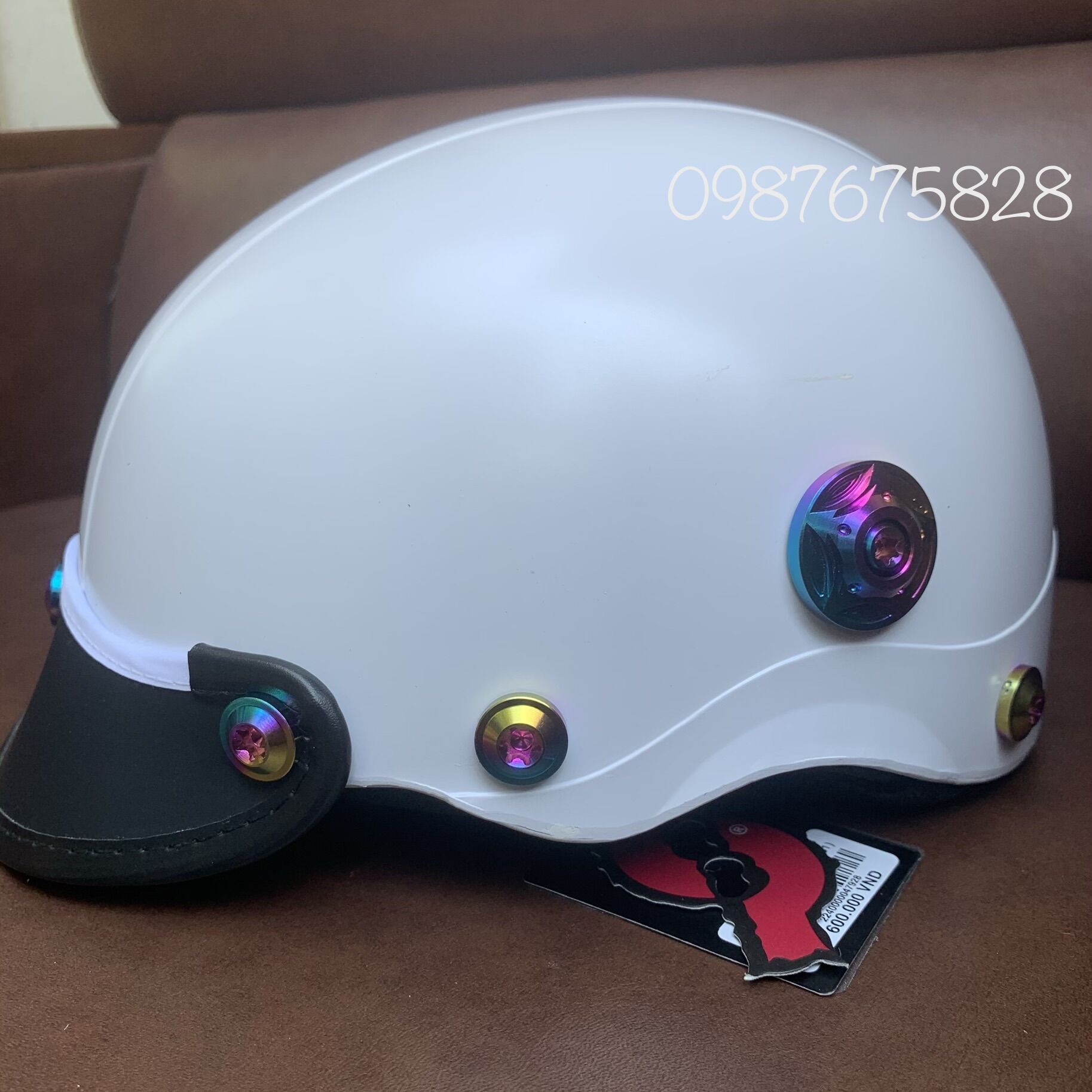 ❤️ HOT ❤️TREND { Nón sơn gắn 7 ốc titan gr5 + 2 GÙ { Chuẩn Hình }