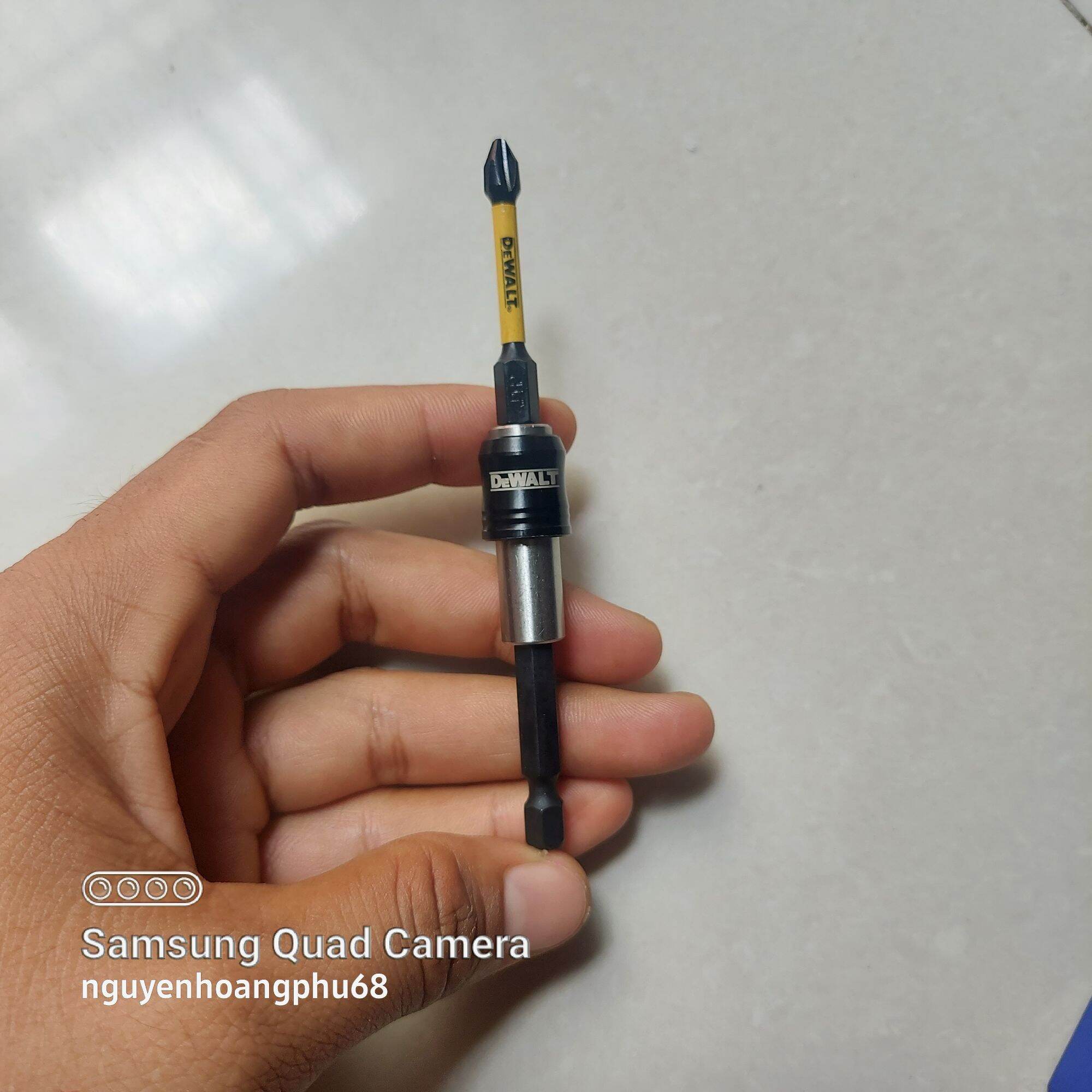 Đầu nối vít và mũi vít dewalt