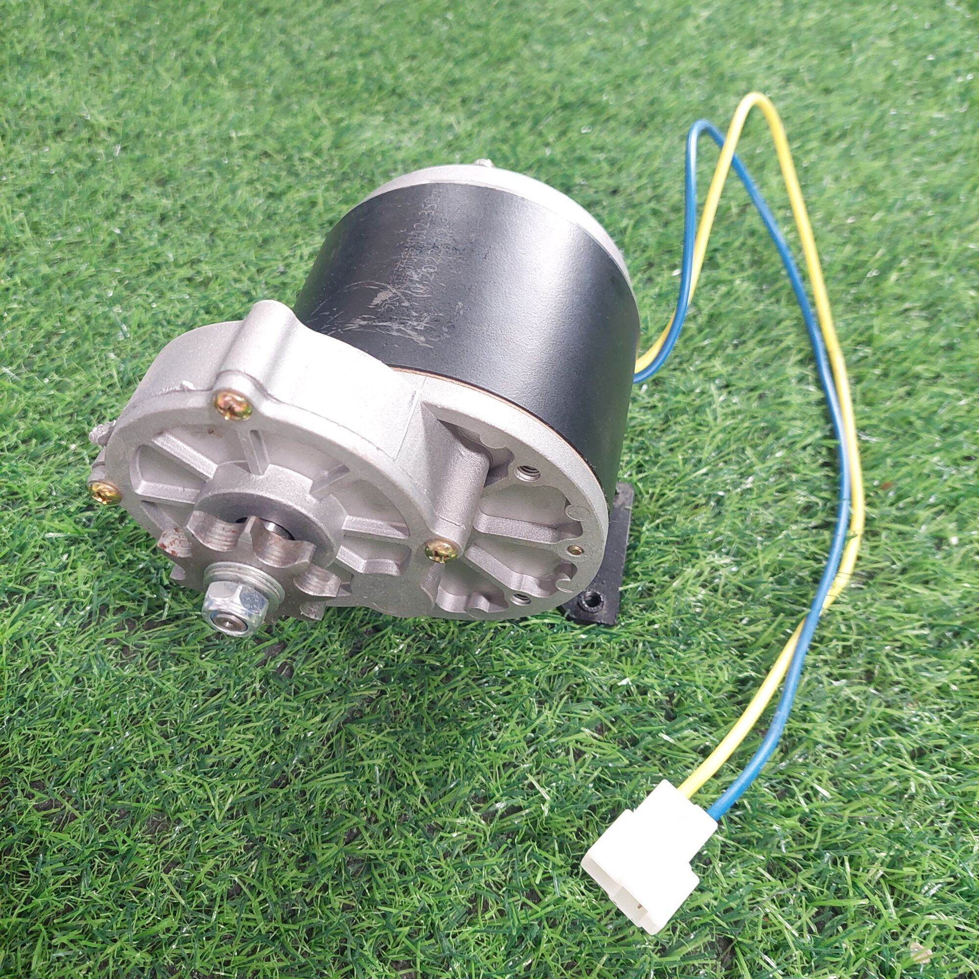 Động cơ giảm tốc 12v 350w hàng chuẩn xịn nhông dày dùng xích xe máy