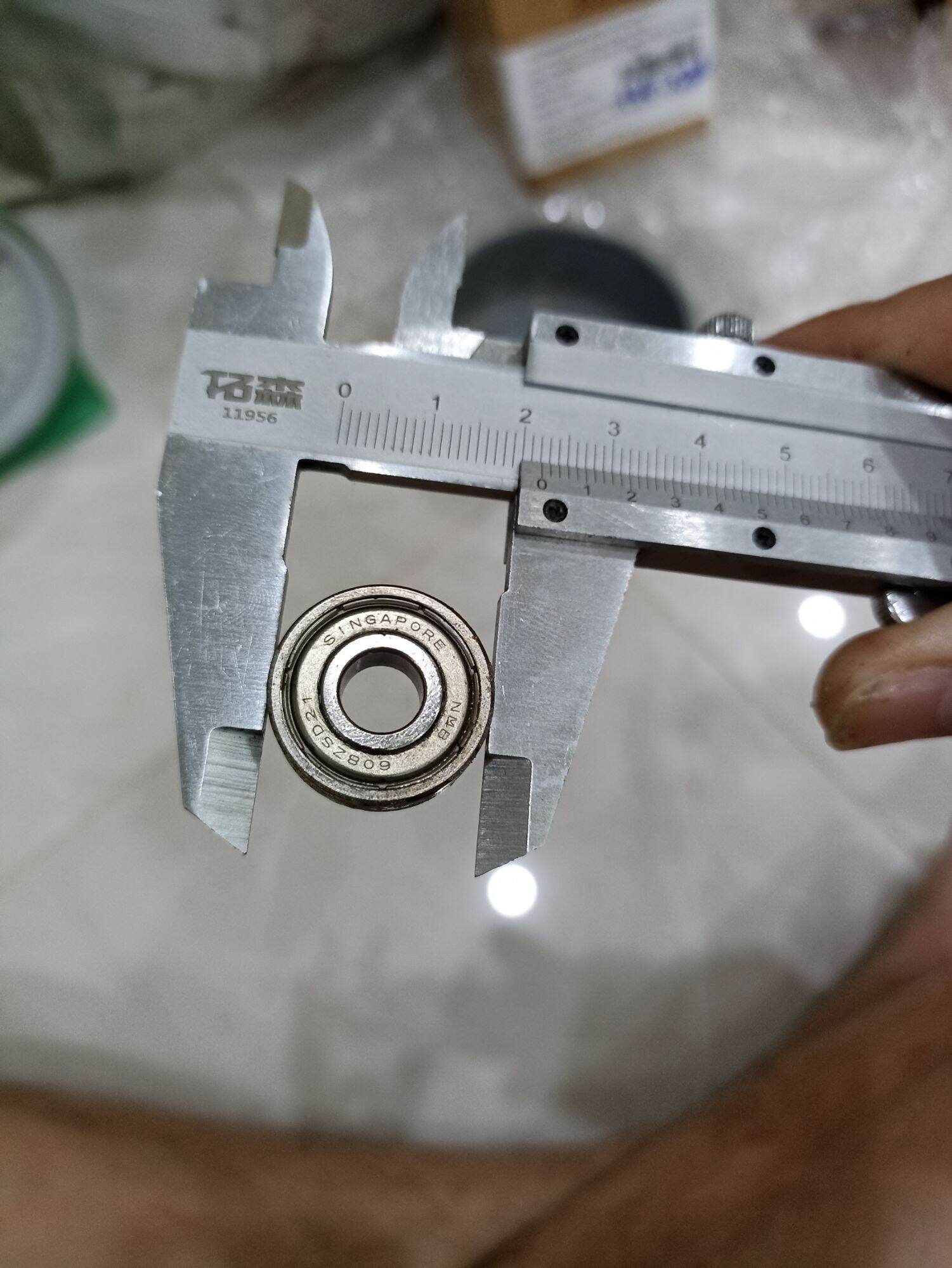 vòng bi,bạc đạn 608 tháo máy