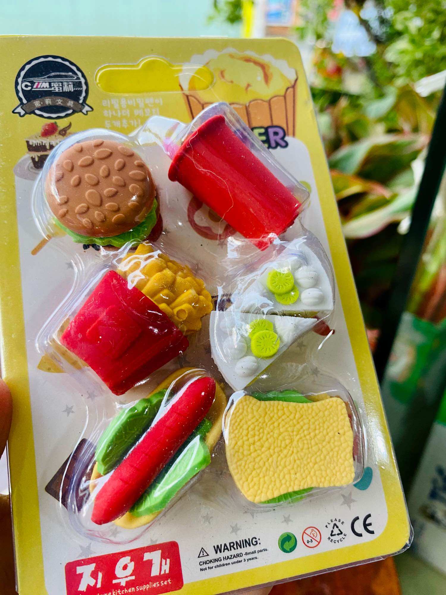 Vỉ tẩy nhiều hình ngộ nghĩnh cho bé