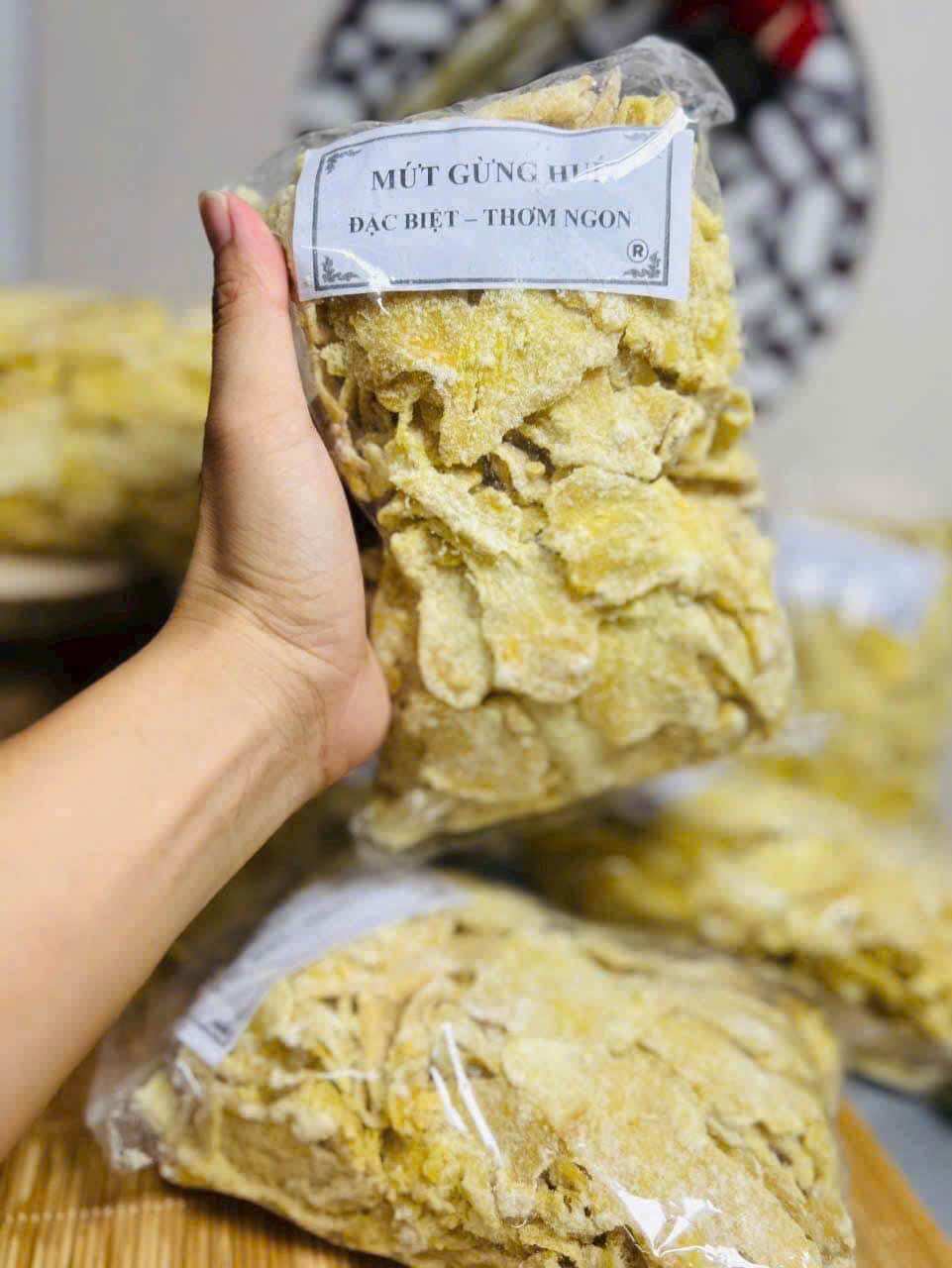  MỨT GỪNG HUẾ  gừng lát chuẩn huế  1kg 2 túi 500g 