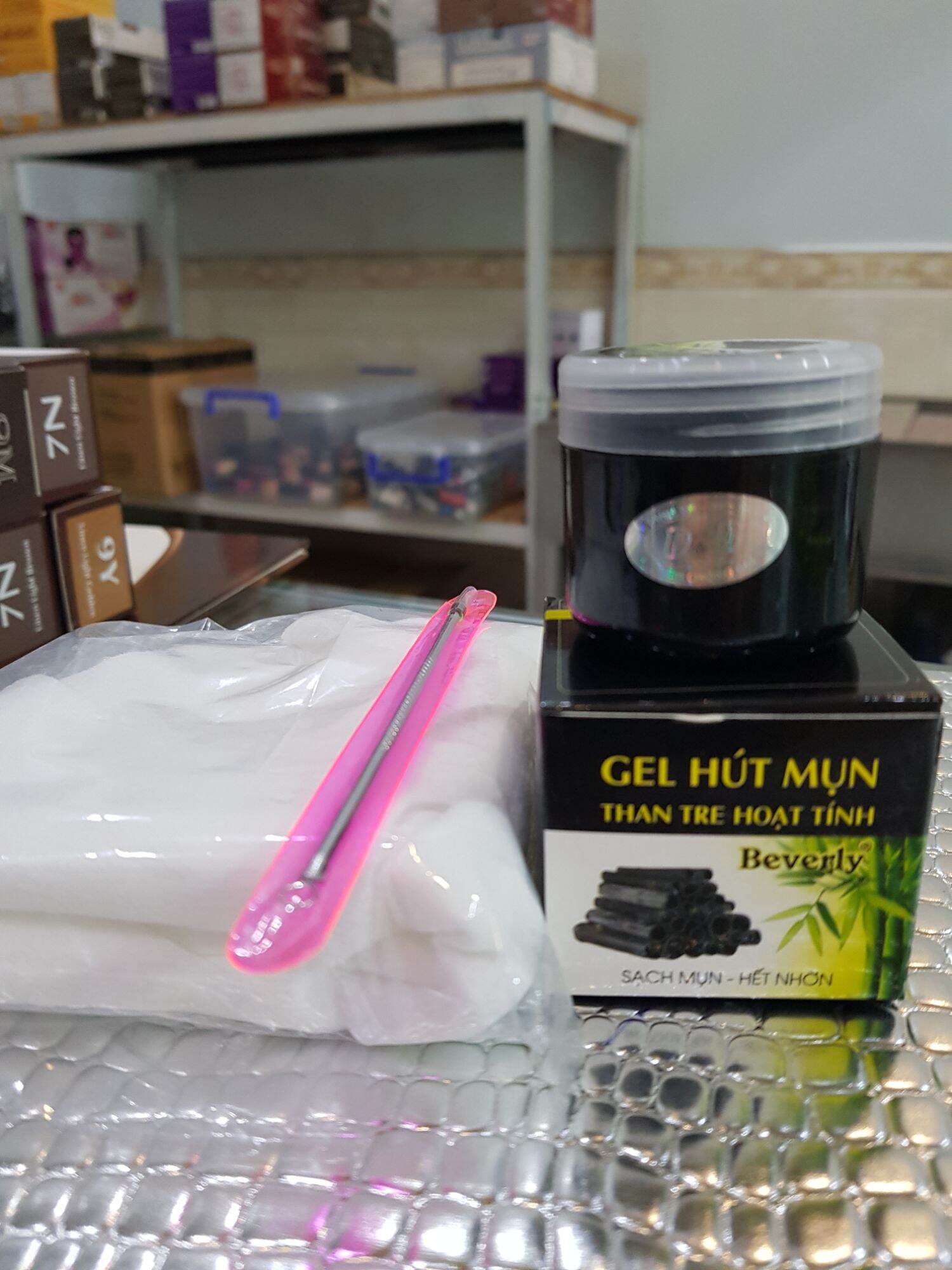 GEL HÚT MỤN THAN TRE HOẠT TÍNH (40G) + 10 giấy lột + 1 căy nặn mụn
