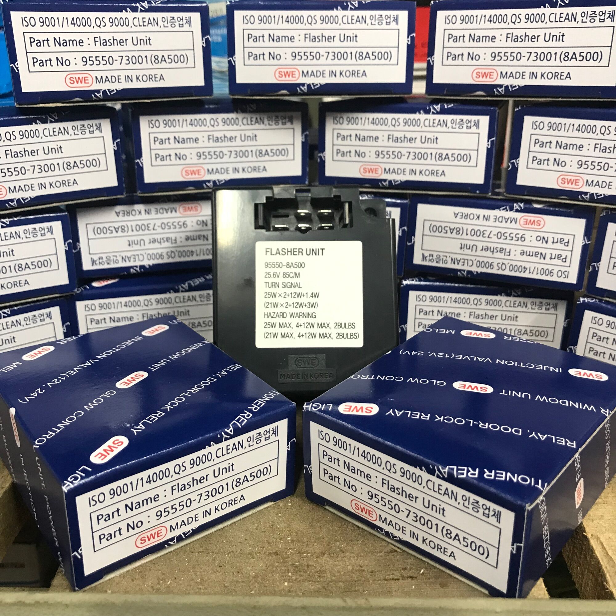 Rơ le xi nhan Huyndai 3,5T - 15T