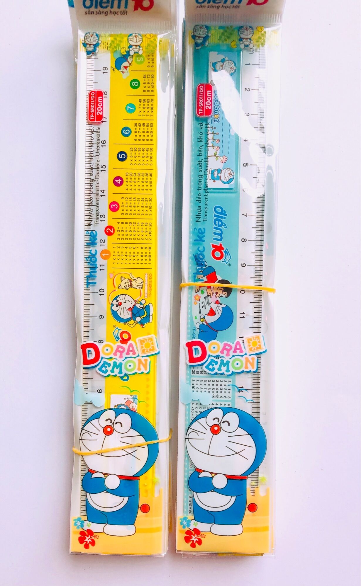 Thước kẻ Doremon Thiên Long 20cm có bảng cửu chương