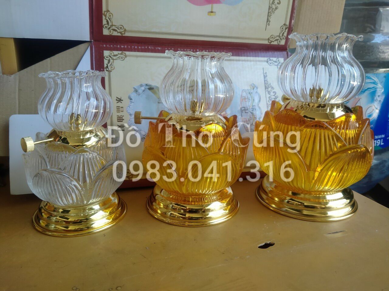 Đèn dầu thủy tinh thân hoa sen ( Ms35)