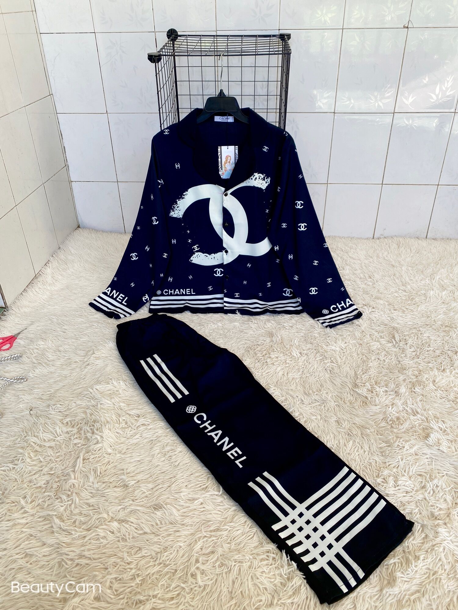 Bộ Pyjama Lụa In 5D Hoạ Tiết Chanel siêu đẹp