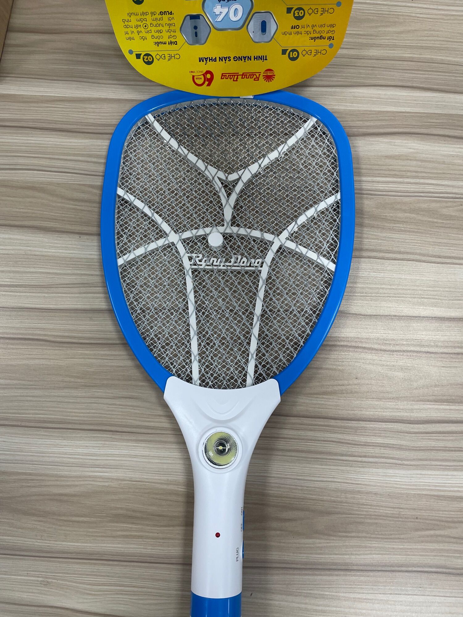 Vợt bắt muỗi rạng đông RD02