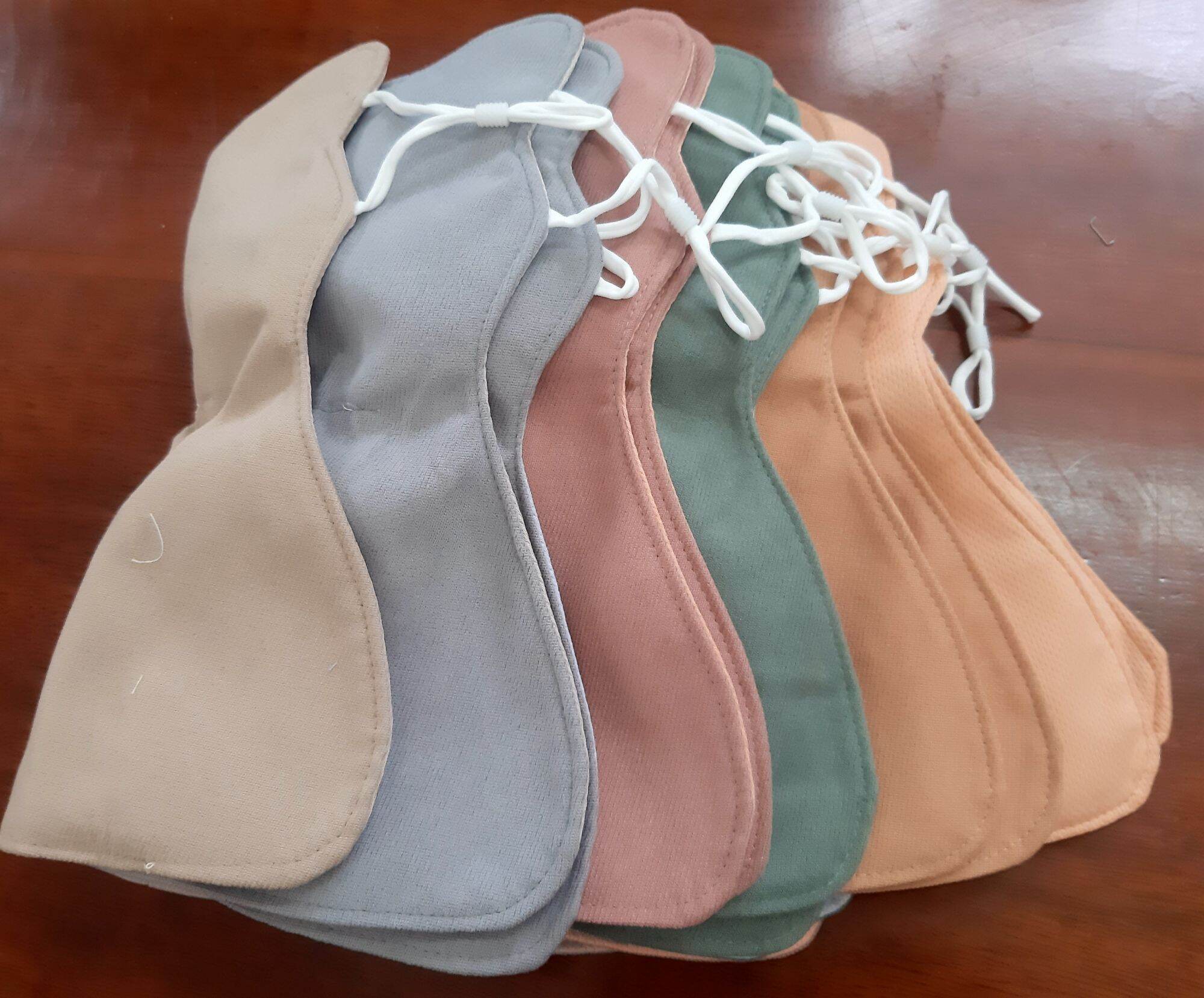 Khẩu trang vải cổ yếm