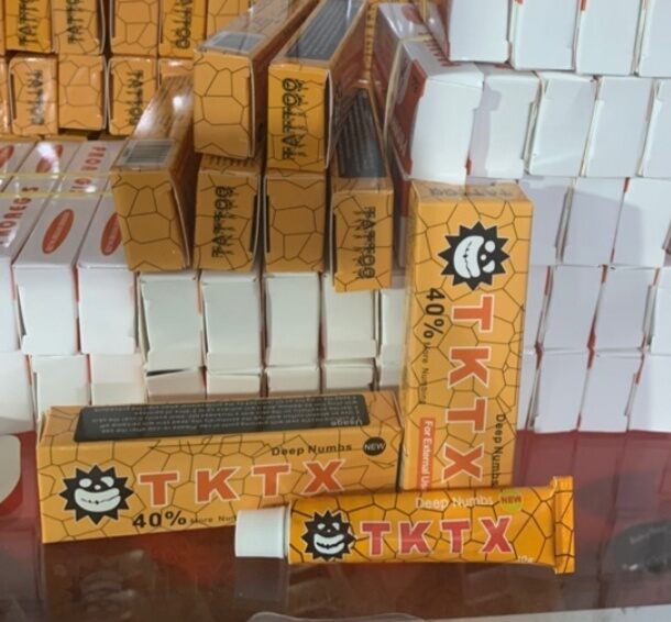 U te giam dau trong xăm hình