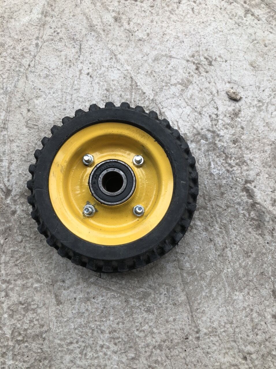 Bánh xe đẩy hàng đường kính 16cm